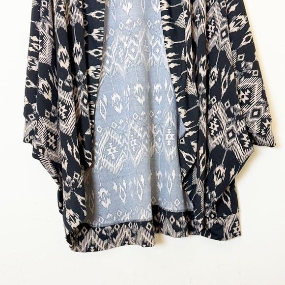 French Laundry Plus Size Knit Tribal Aztec Print Open Cardigan, Size 3X - Picture 4 of 10